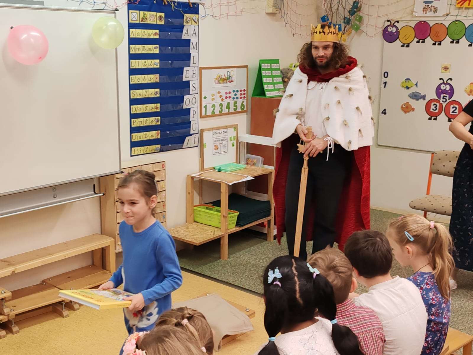 Slavnostní pasování prvňáčků na čtenáře Slabikáře