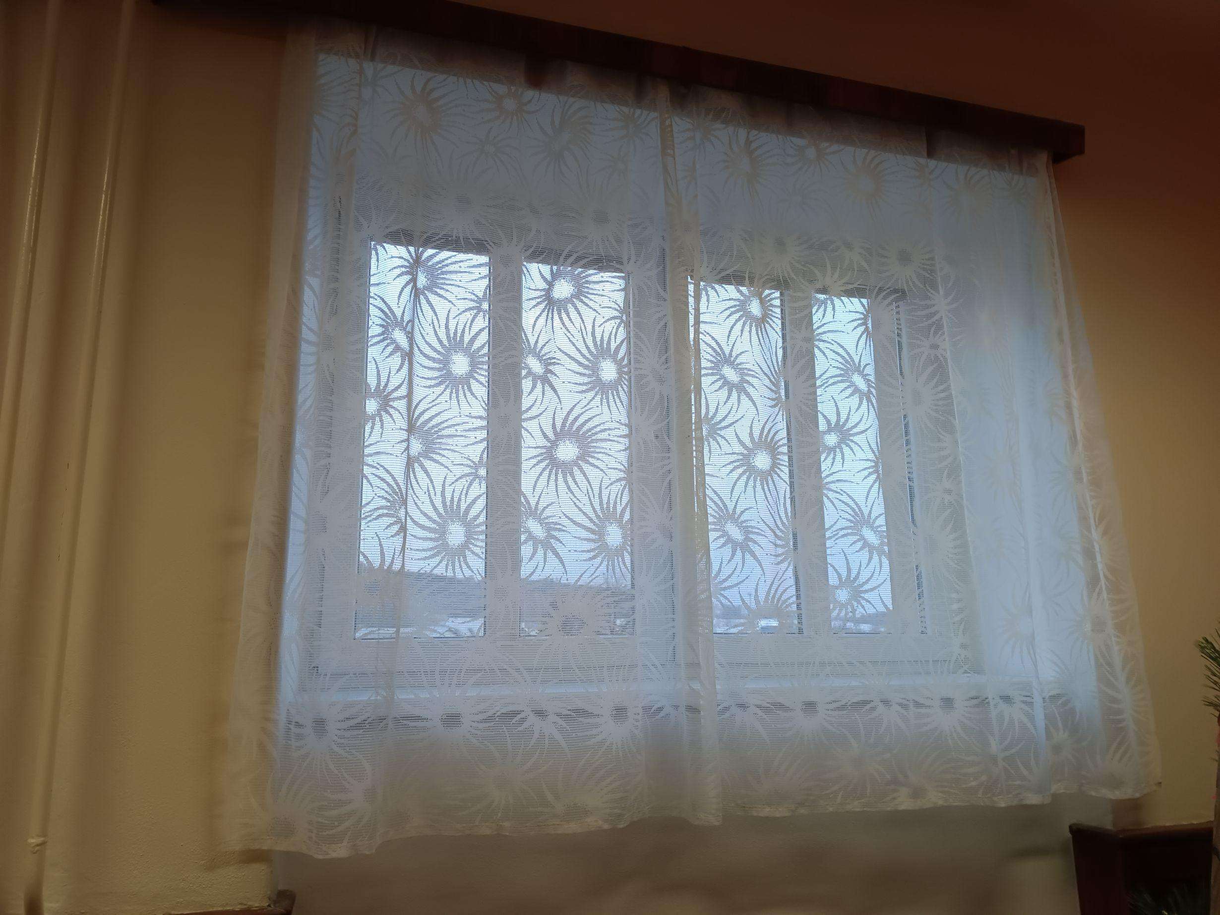 Záclony do družiny