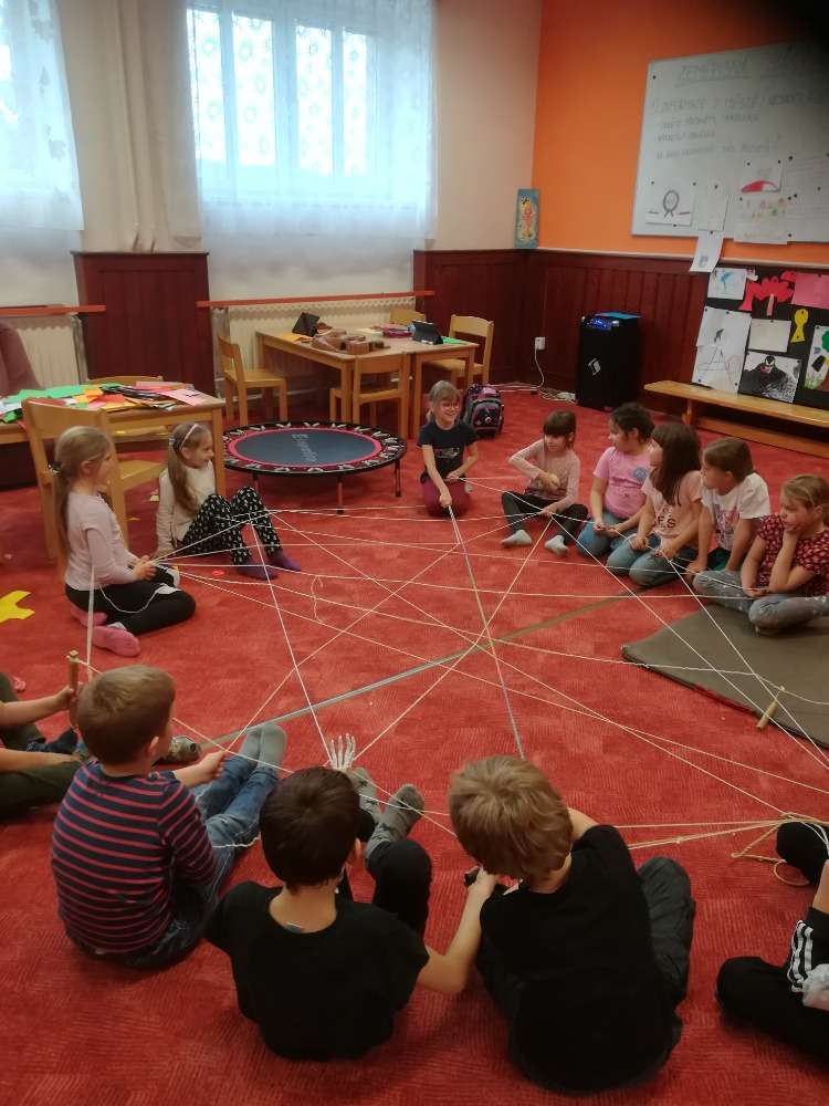 Pavučinka v družině