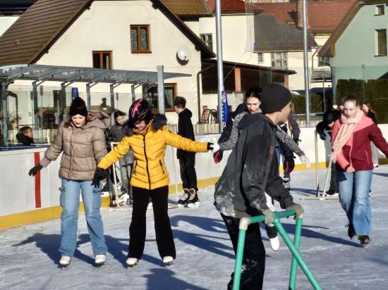 Zimní sportovní týden - bruslení