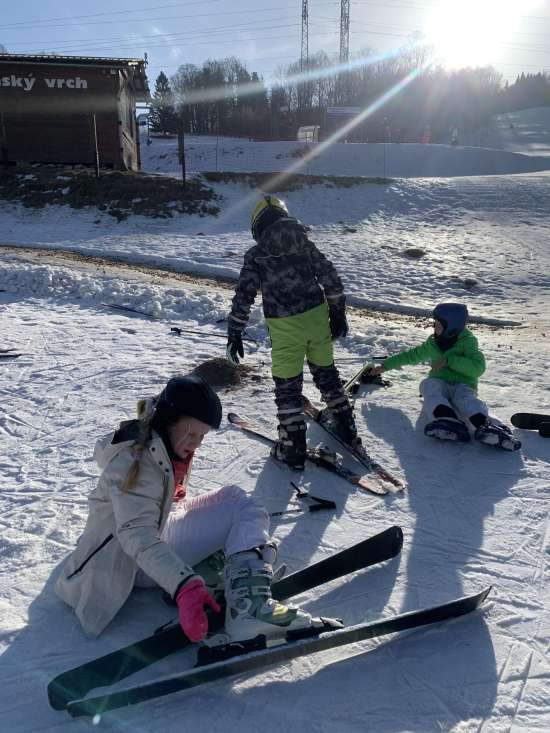 Lyžařský výcvik 1.stupně