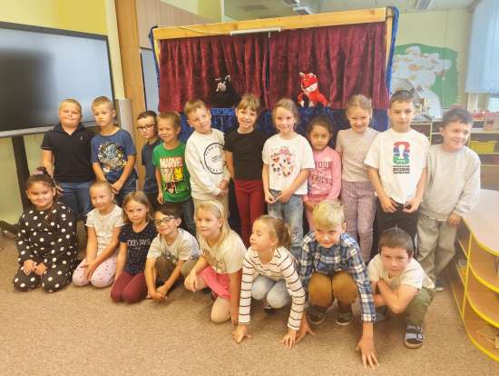 PRVŇÁČCI NA NÁVSTĚVĚ V MATEŘSKÉ ŠKOLE: Tři pohádky a spousta radosti